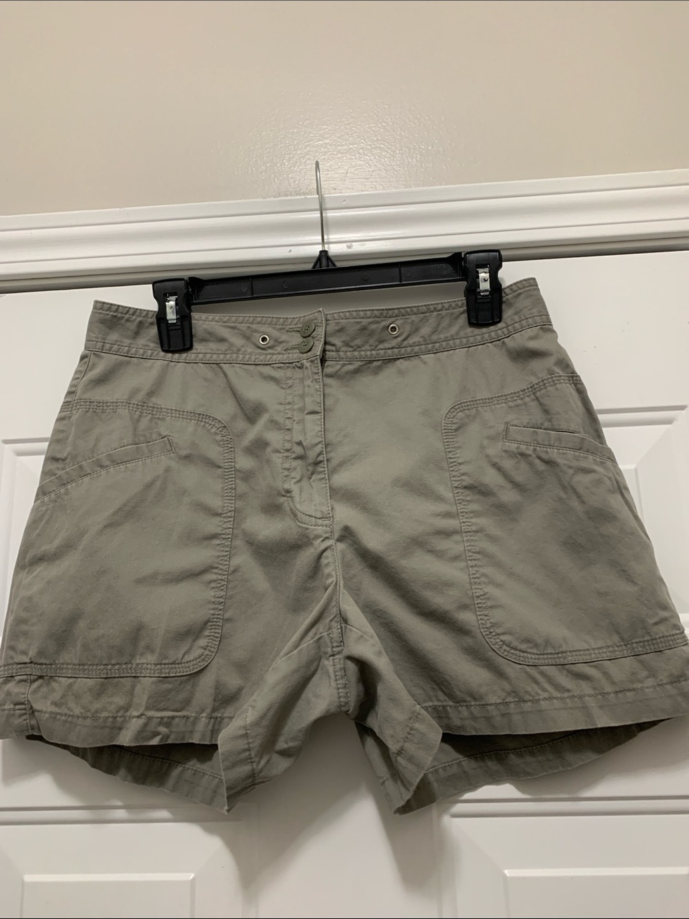 3/$15 Bass 100% Cotton Women's Cargo Shorts in Olive Drab Size 8